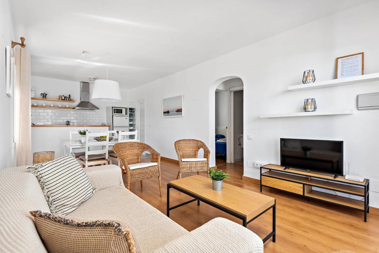 Apartamento Can Harmonia - Arenal Den Castell Arenal d'en Castell Eksteriør billede